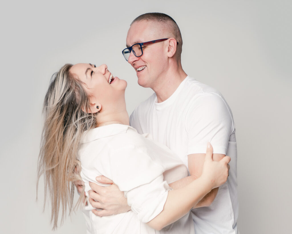33sesja dla pary narzeczeńska studio